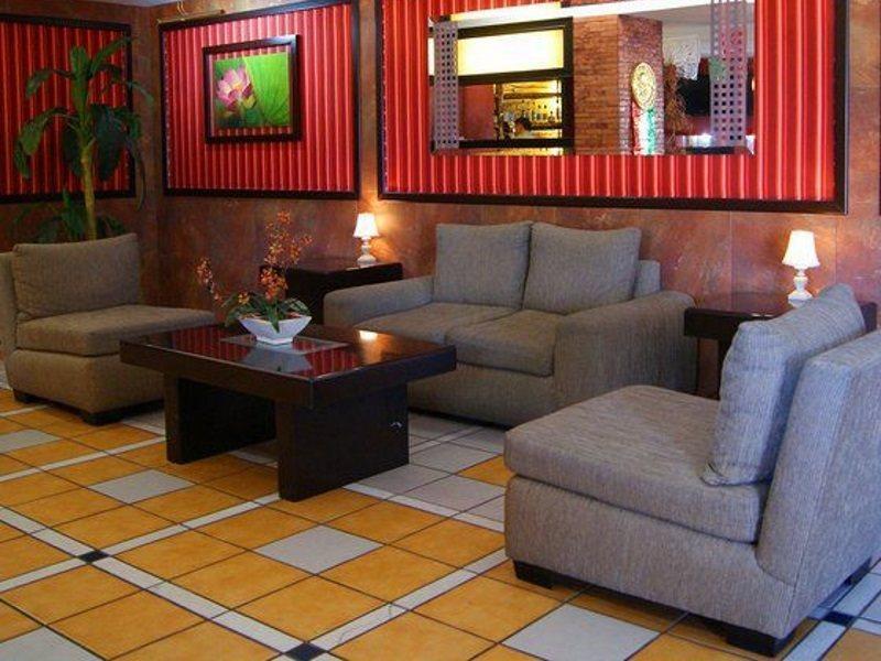 Hotel Santa Irene Γκουανταλαχάρα Εξωτερικό φωτογραφία